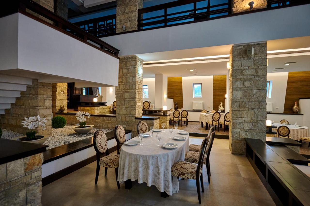 Hotel & Restaurant Sofia Sucevita Eksteriør billede