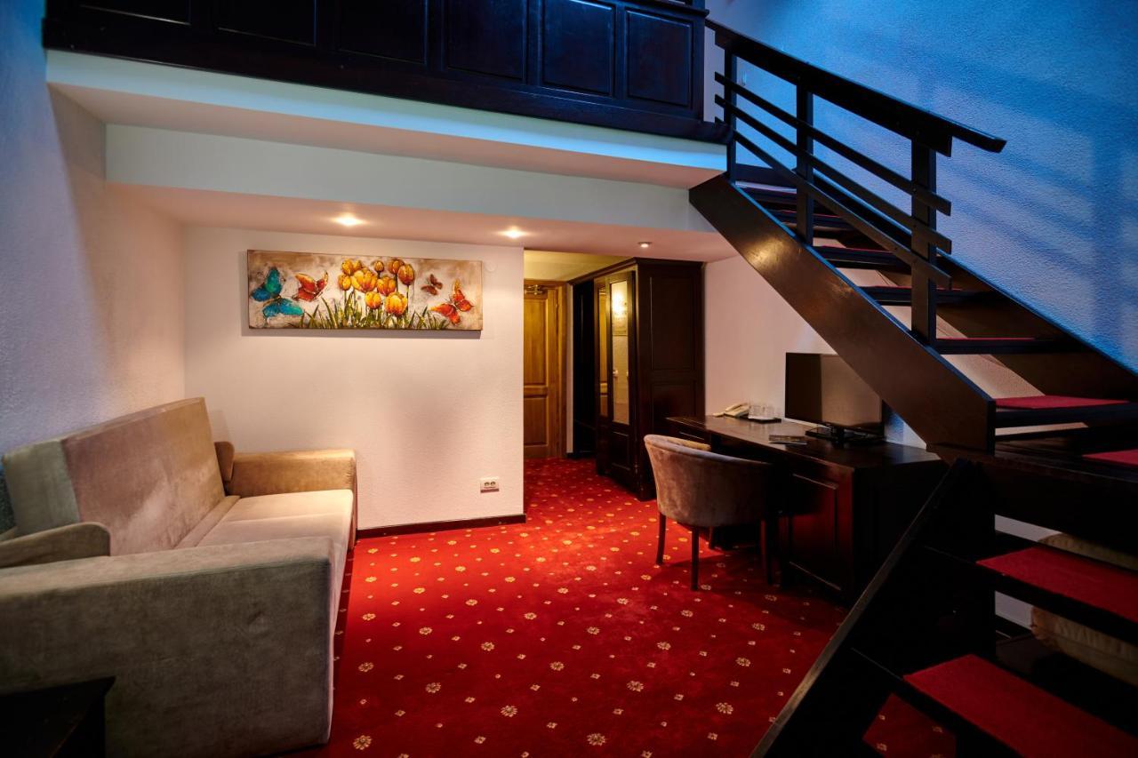 Hotel & Restaurant Sofia Sucevita Eksteriør billede